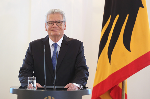 Ehrenpatenschaft für Großfamilie aus dem Kosovo – Bundespräsident Gauck gratuliert zu Kind Nr. 7