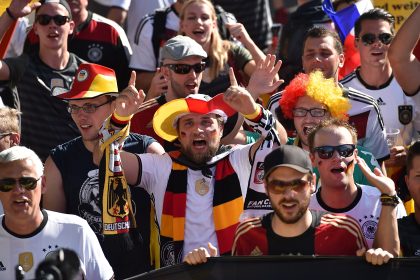 ZDF-Moderatorin: “Ich kann unsere Nationalhymne vorwärts wie rückwärts”