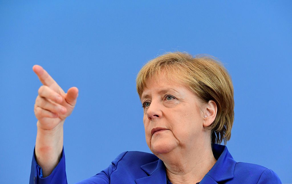 Merkel bekräftigt auf Pressekonferenz: „Wir schaffen das“