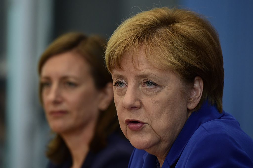 Journalist will Merkels Rücktritt: “Was muss passieren, damit Sie Neustart nicht im Wege stehen?”