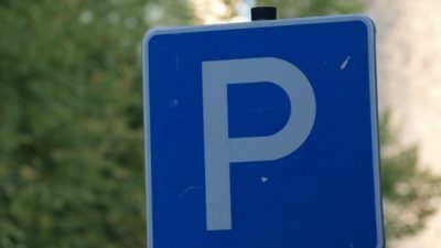 Parkplatzsuche in Berlin für Axel Prahl schwieriges Thema