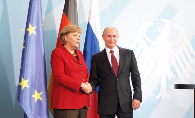 Merkel und Hollande telefonieren mit Putin