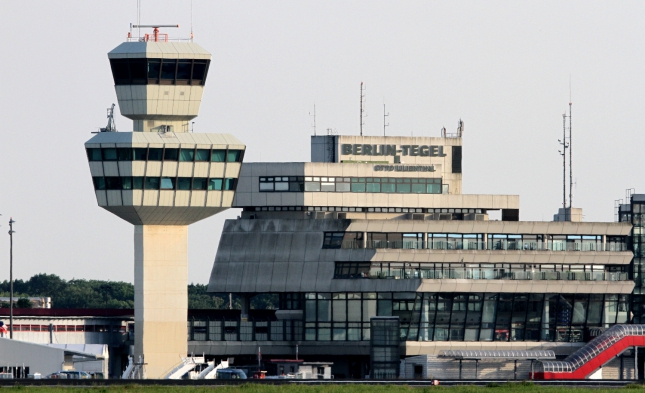 Lufthansa-Jet in Berlin-Tegel nach Bombendrohung evakuiert