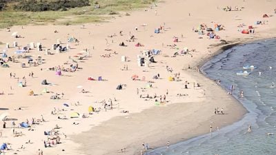 Travemünde: 16-Jährige ins tiefe Wasser gezogen und sexuell genötigt