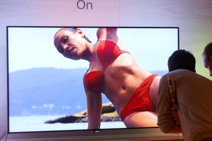 Marktforscher: Fußball-EM beschwingt Geschäft mit TV-Geräten