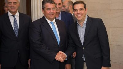 Eklat in Athen: Rangelei mit CSU-Mann Ramsauer bei Gabriel-Besuch