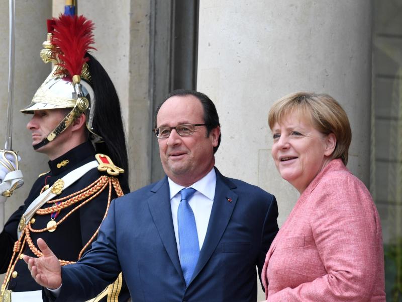 Kanzlerin Merkel bei Westbalkan-Konferenz in Paris
