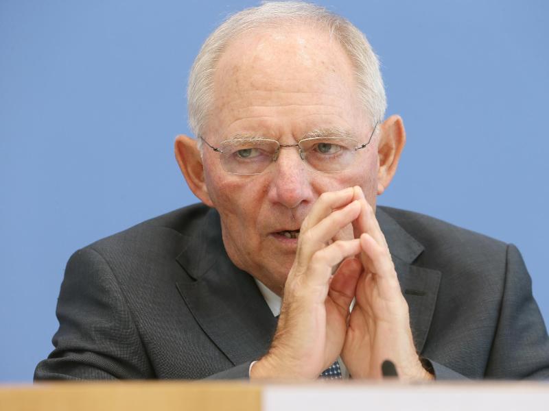 Schäuble plant Milliarden für Lebensleistungsrente ein