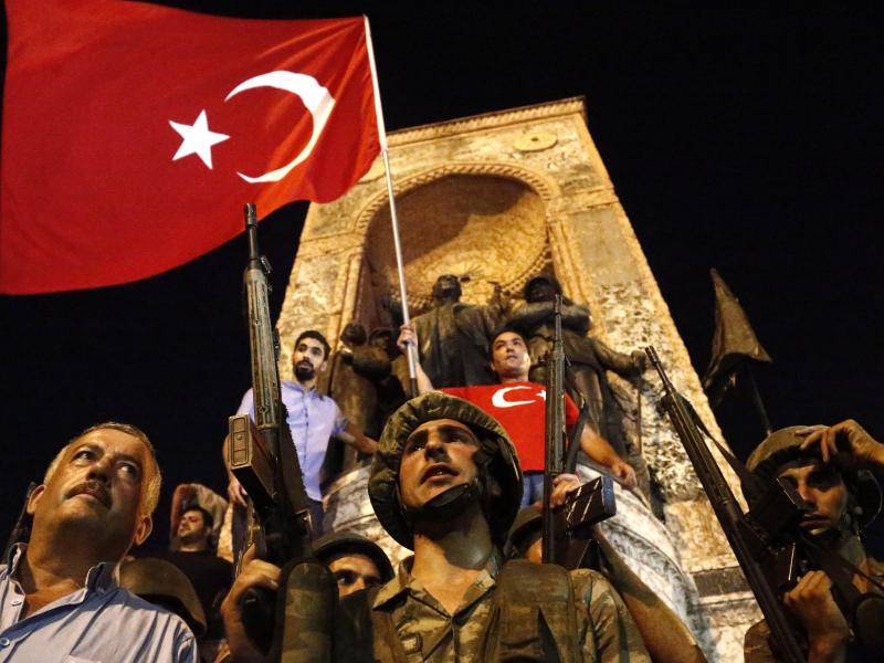Militärputsch in Türkei: Was wir wissen und was wir nicht wissen