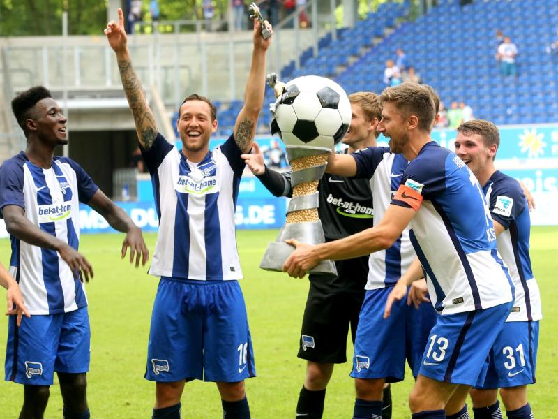 Hertha BSC gewinnt Turnier in Duisburg – Frankfurt Dritter
