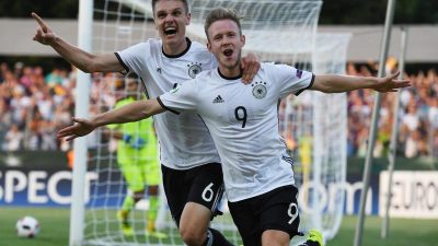 EM: U19 wahrt dank 3:0 gegen Österreich WM-Chance