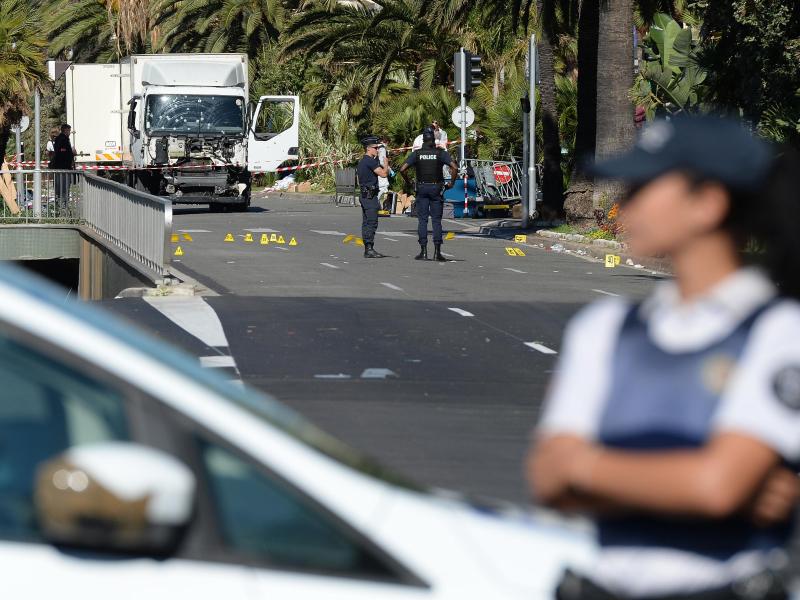 Nizza-Anschlag vermutlich schon länger geplant: Haft für fünf Verdächtige angeordnet