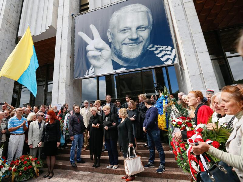 Kiew: Hunderte auf Trauerfeier für ermordetem Journalisten