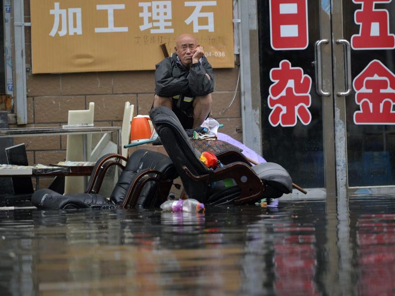 VIDEO – Über 100 Tote durch Unwetter in China – Proteste gegen Behörden