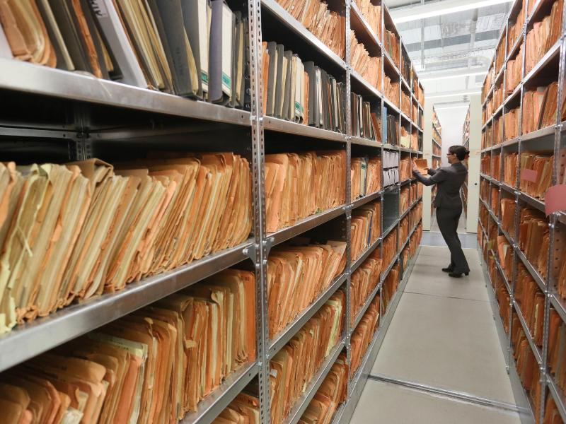 Bundesarchiv: Stasi-Akten sollen nicht weggeschlossen werden