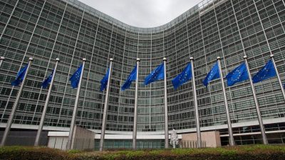 EU-Kommission will Fördergeld-Vergabe an rechtsstaatliche Grundsätze knüpfen