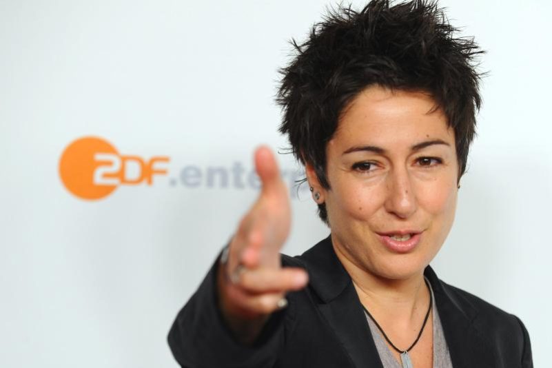 “Lügenpresse”: Dunja Hayali geht den Sachsen an den Kragen