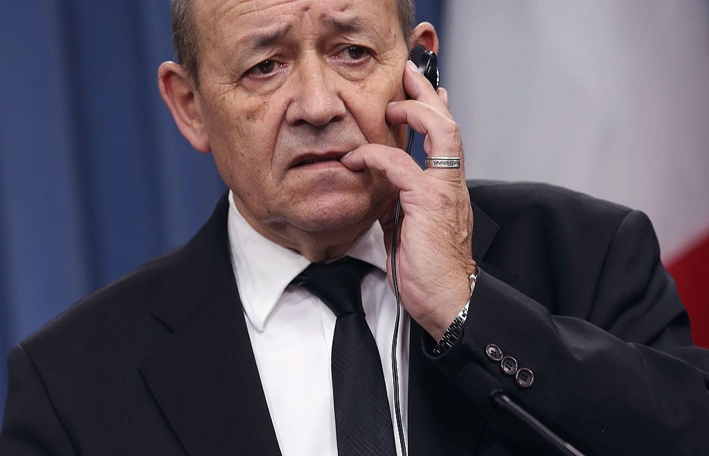 „Wir sind im Krieg“: Frankreichs Verteidigungsminister über Terrorlage und Festival-Absagen