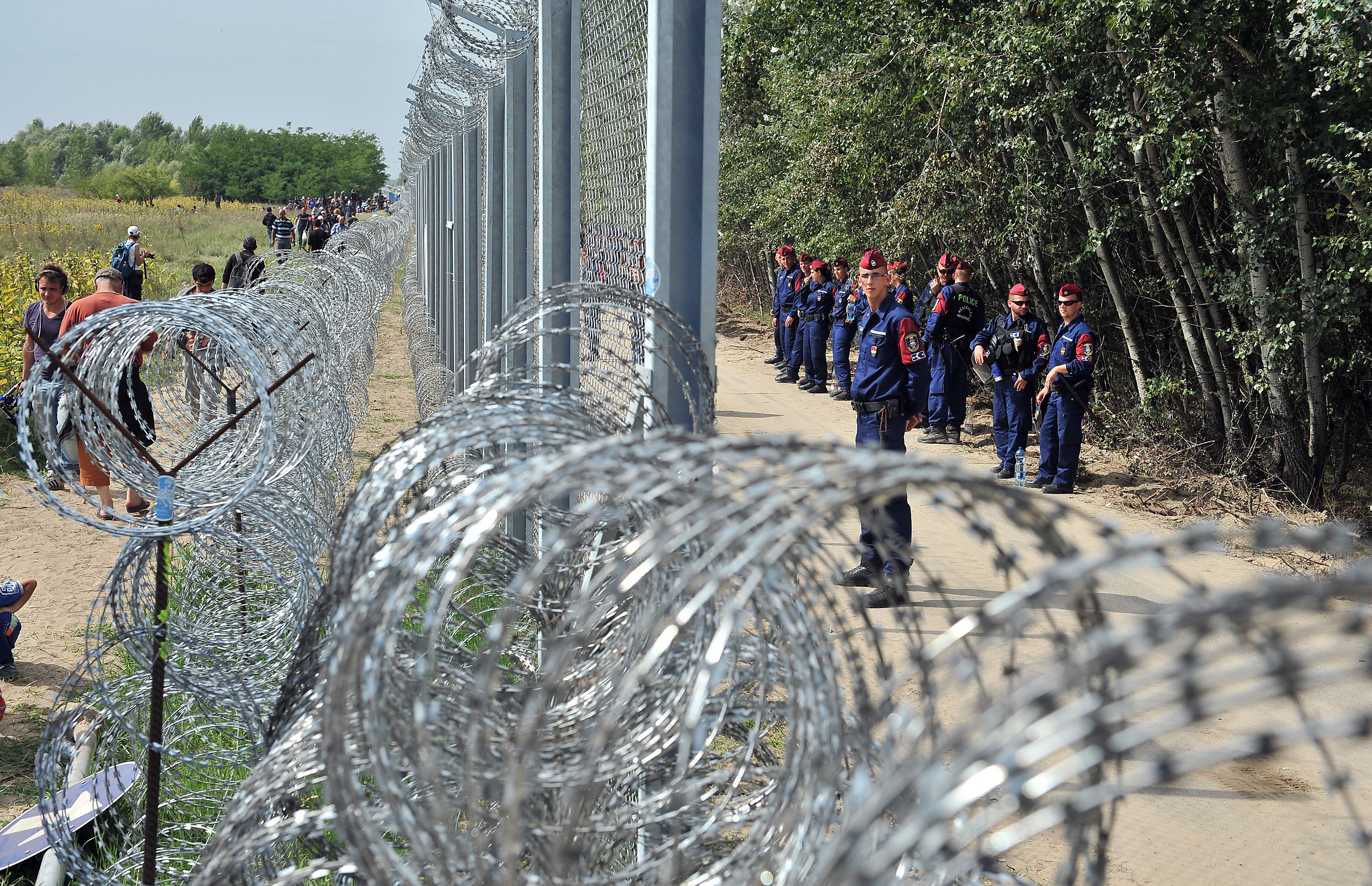 Orbán will Grenzzaun zu „unüberwindbarem Wall“ ausbauen – Angst vor Scheitern des EU-Türkei-Deals