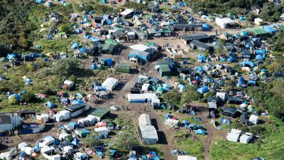 Hollande: „Dschungel von Calais“ wird endgültig geräumt + VIDEO