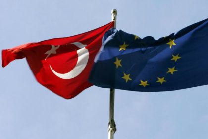 Nach Ausschreitungen gegen Syrer in der Türkei: EU-Türkei-Deal könnte neue Massenmigration bedeuten