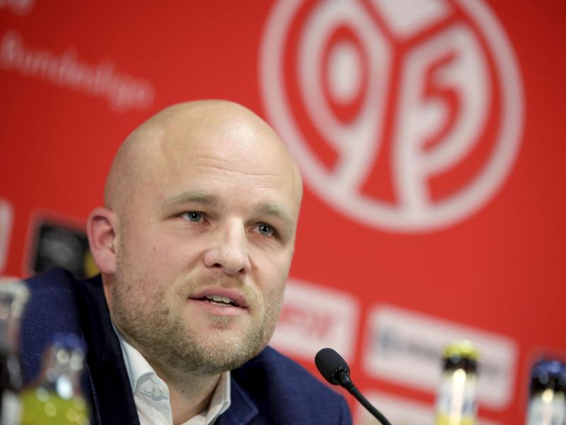 Mainz-Sportdirektor Schröder spürt wachsenden Druck
