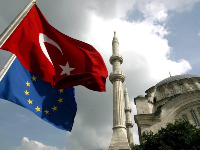 Türkische Lira setzt Talfahrt ungebremst fort