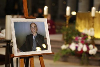 Kriegserklärung an Kirchen: IS-Propaganda droht Christen und “demokratischen Heiden”
