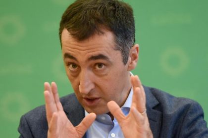 Özdemir: Debatte über Bundeswehreinsatz im Inland überflüssig