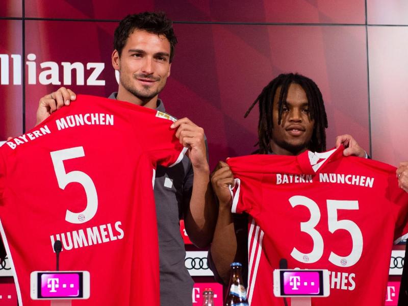 Hummels und Sanches beim FC Bayern präsentiert
