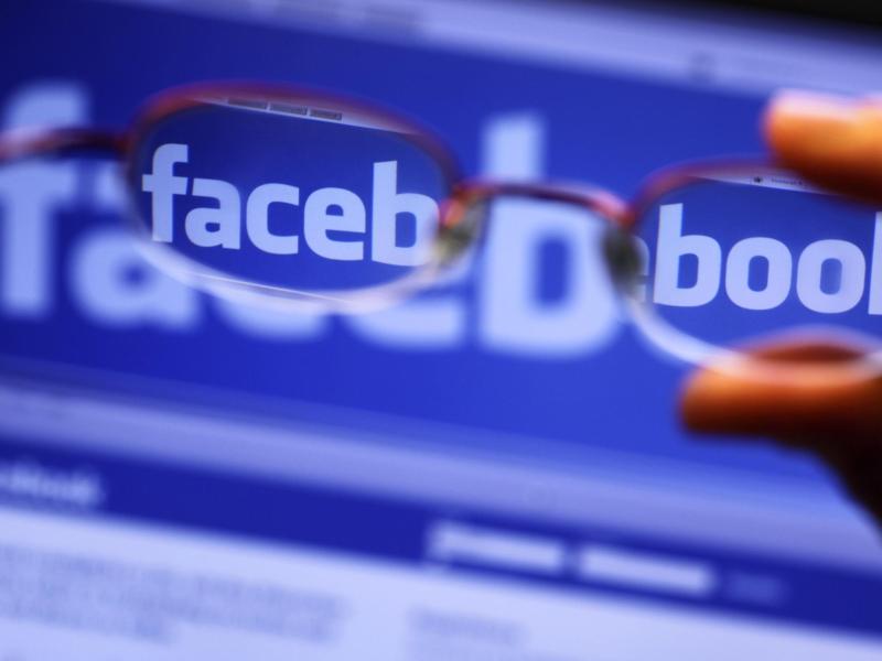 Zusammenarbeit mit Sicherheitsbehörden: Facebook wehrt sich gegen Vorwürfe aus Politik