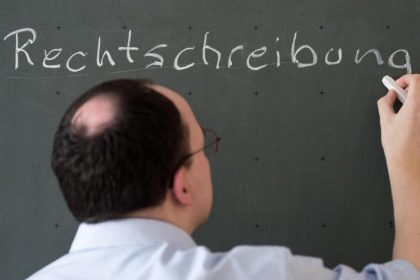 Deutscher Lehrerverband kritisiert Lehrpläne aller Bundesländer: Mangel an konkreten Unterrichtsinhalten