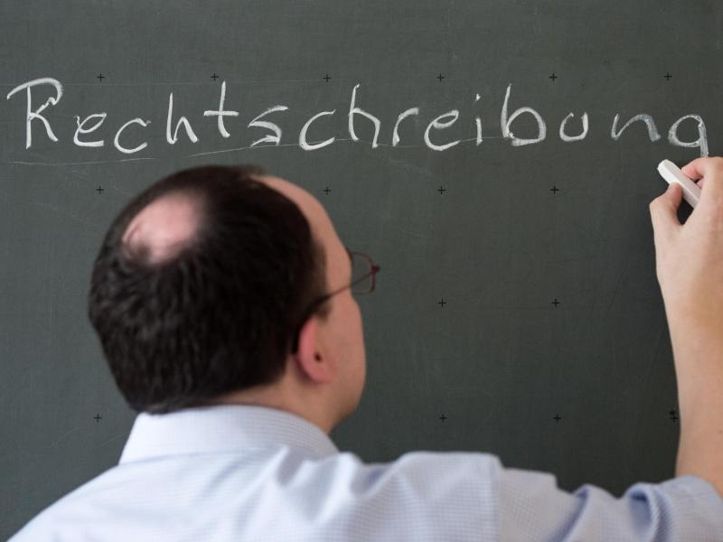 Rächtschripunk swach: FDP fordert, endlich das „Lesen durch Schreiben“ zu verbieten
