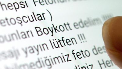 Erdogan-Anhänger fordern Boykott von Gülen-Sympathisanten