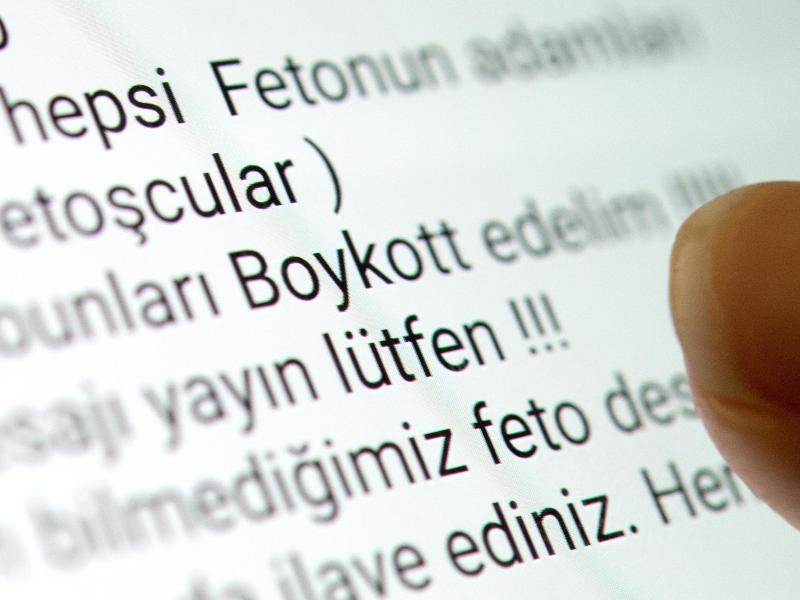 Erdogan-Anhänger fordern Boykott von Gülen-Sympathisanten