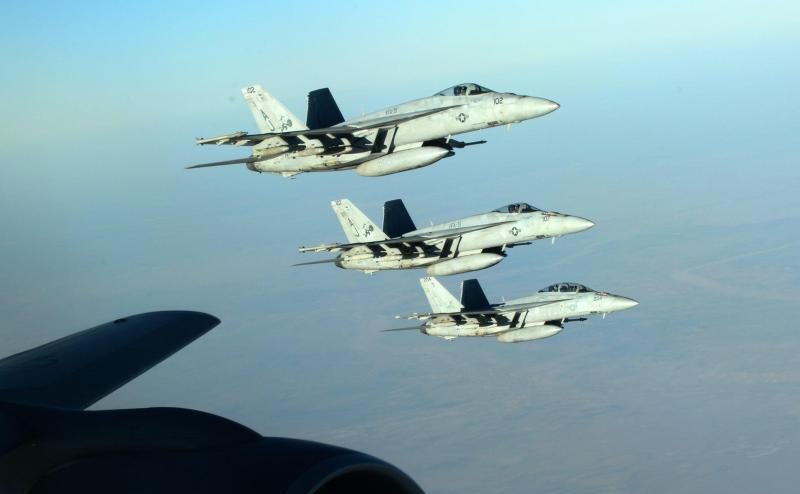 USA, Frankreich und Großbritannien flogen Luftangriffe in Syrien – Kein Einsatz der russischen Luftabwehr