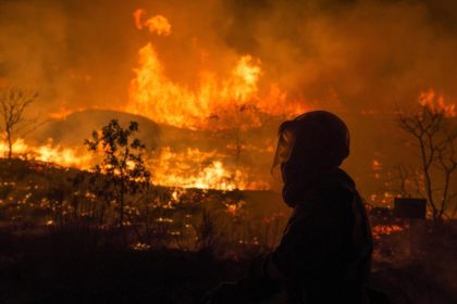 USA: Buschbrände in Kalifornien weiten sich aus