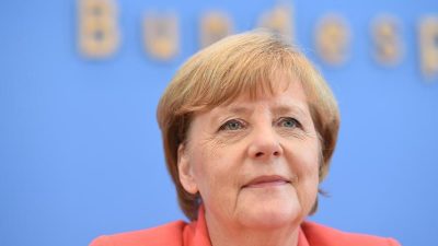 Merkel nach Sommerurlaub wieder in Berlin