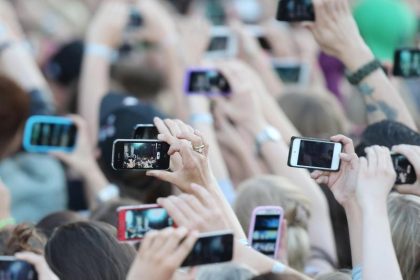 Studie: Kurzlebige Handys verschwenden hunderte Tonnen wertvoller Rohstoffe