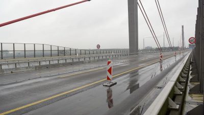 Automatik-Sperre soll Lkw von Leverkusener Brücke fernhalten