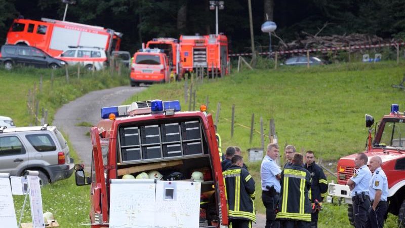 Identität der Todesopfer nach Absturz von Leichtflugzeug in Wesel geklärt
