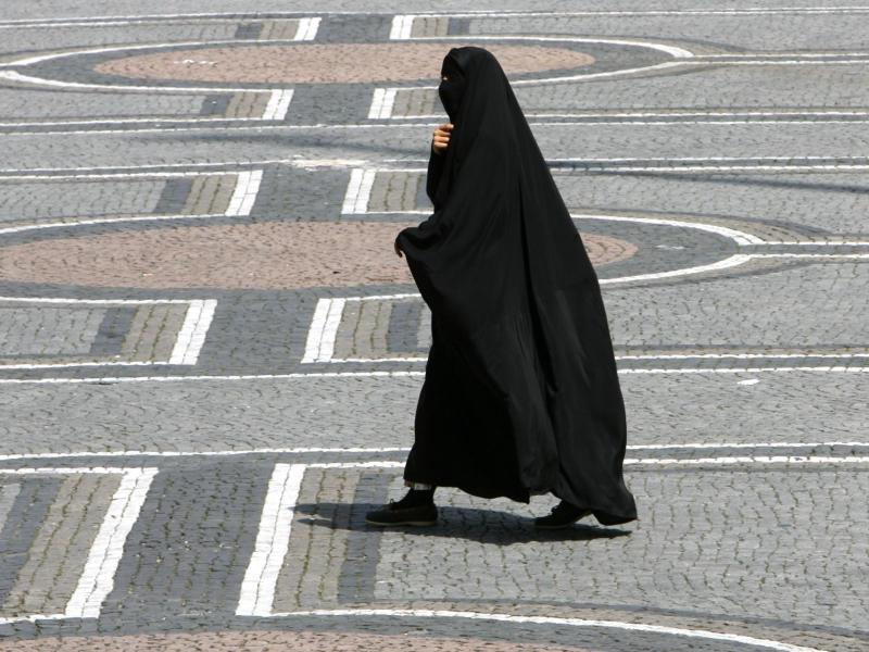 Burka-Verbot: Union-Innenminister ringen um innerparteiliche Mehrheit – Heute Treffen in Berlin