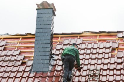 Dachdecker klagen über schwierige Entsorgung von Dämmstoffen