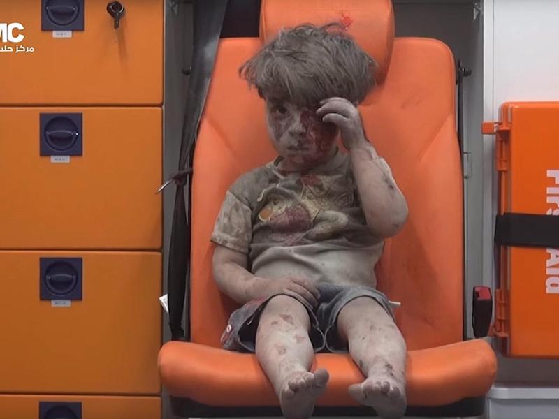 Helfer: „Jeden Tag Dutzende Omrans in Aleppo“
