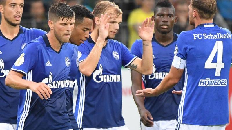 Schalke schludrig bei Pflichtsieg gegen Sechstligist