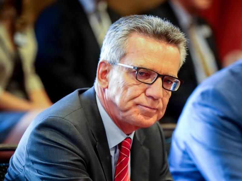 SPD kritisiert de Maizières Amtsführung scharf