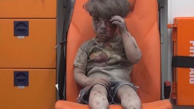 Junge bietet Aleppo-Kind Zuhause an: „Bitte bringt ihn zu mir nach Hause“