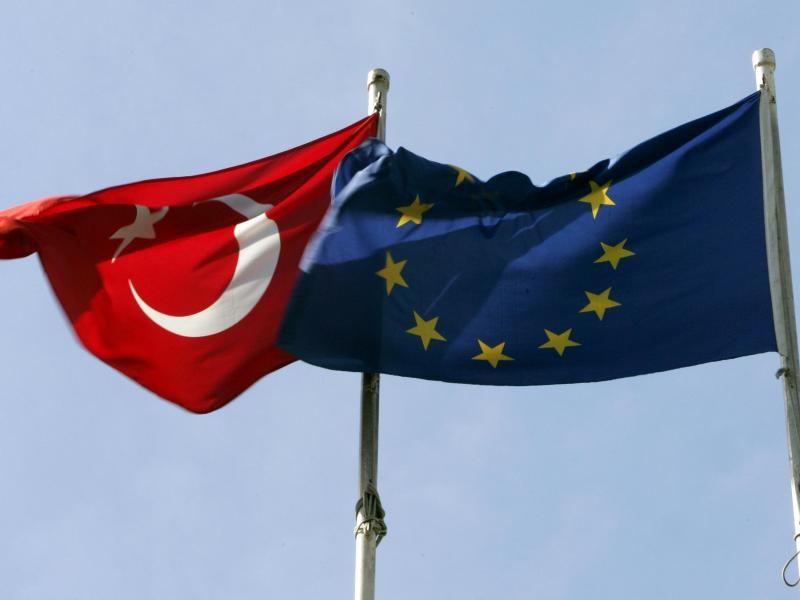 Nach EU-Regeln: Beitrittsverhandlungen mit Türkei könnten umgehend abgebrochen werden