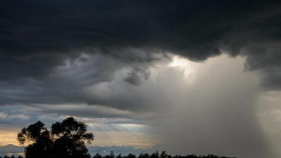 Auf Rekord-Hitze folgt Temperatursturz mit Sturm und Hagel