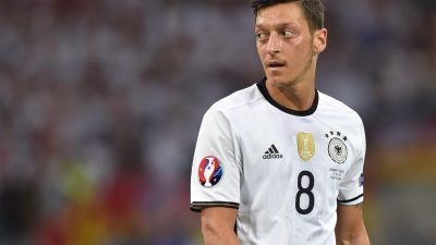 Erst eine Niederlage gegen Finnland – Özil vor 80. Spiel